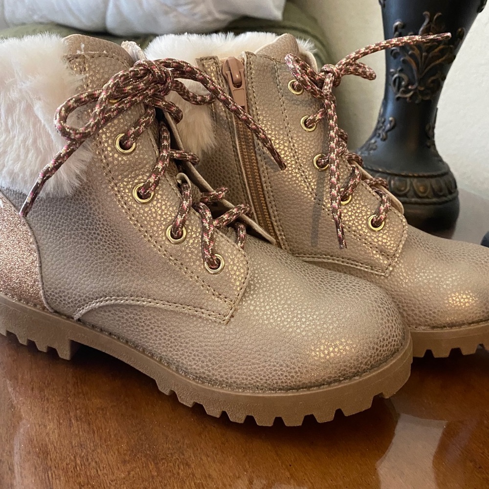 Olive and Edie boots**New**